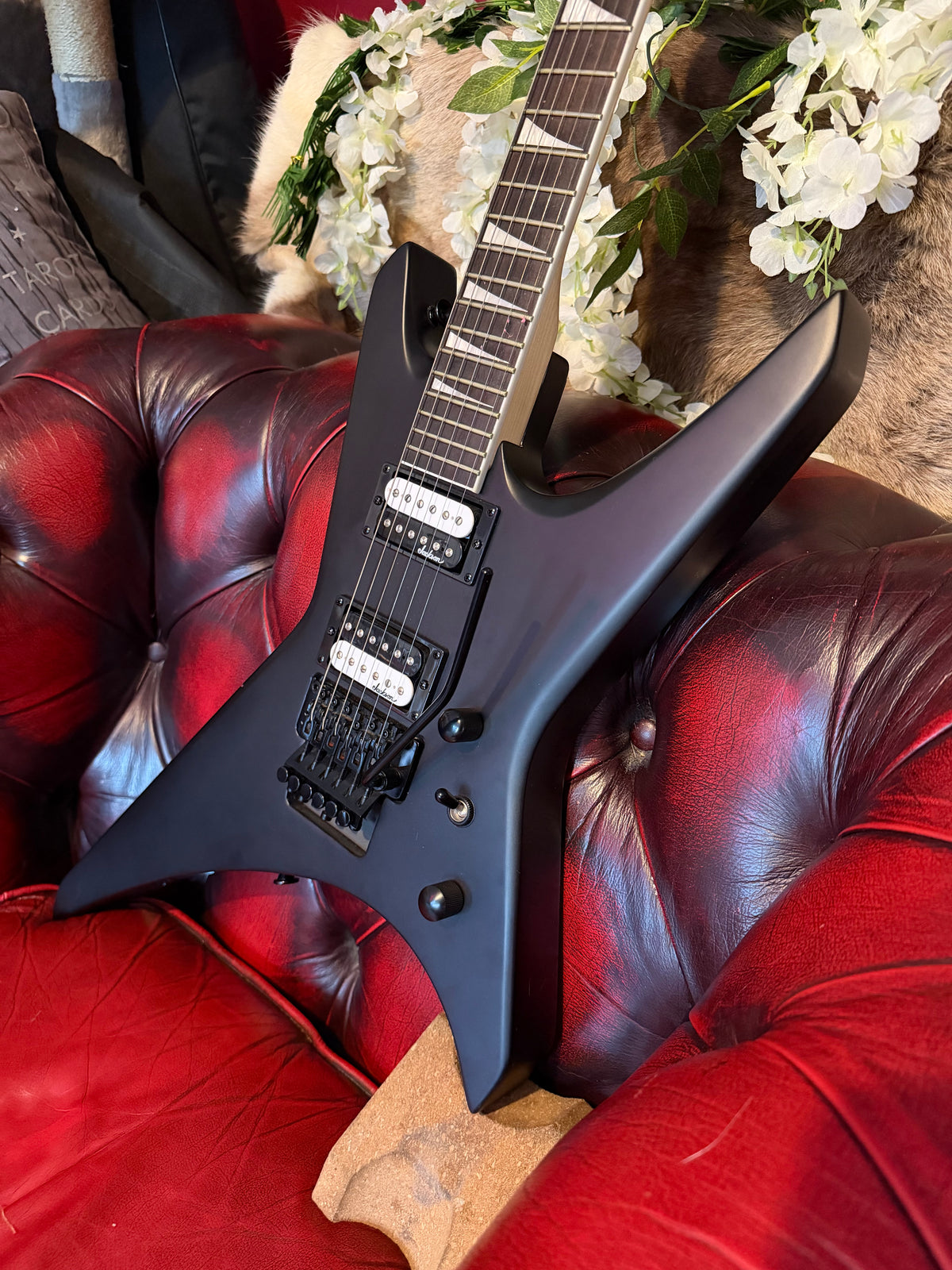 Bellatrix! - Jackson JS32 Warrior Satin Black 2019