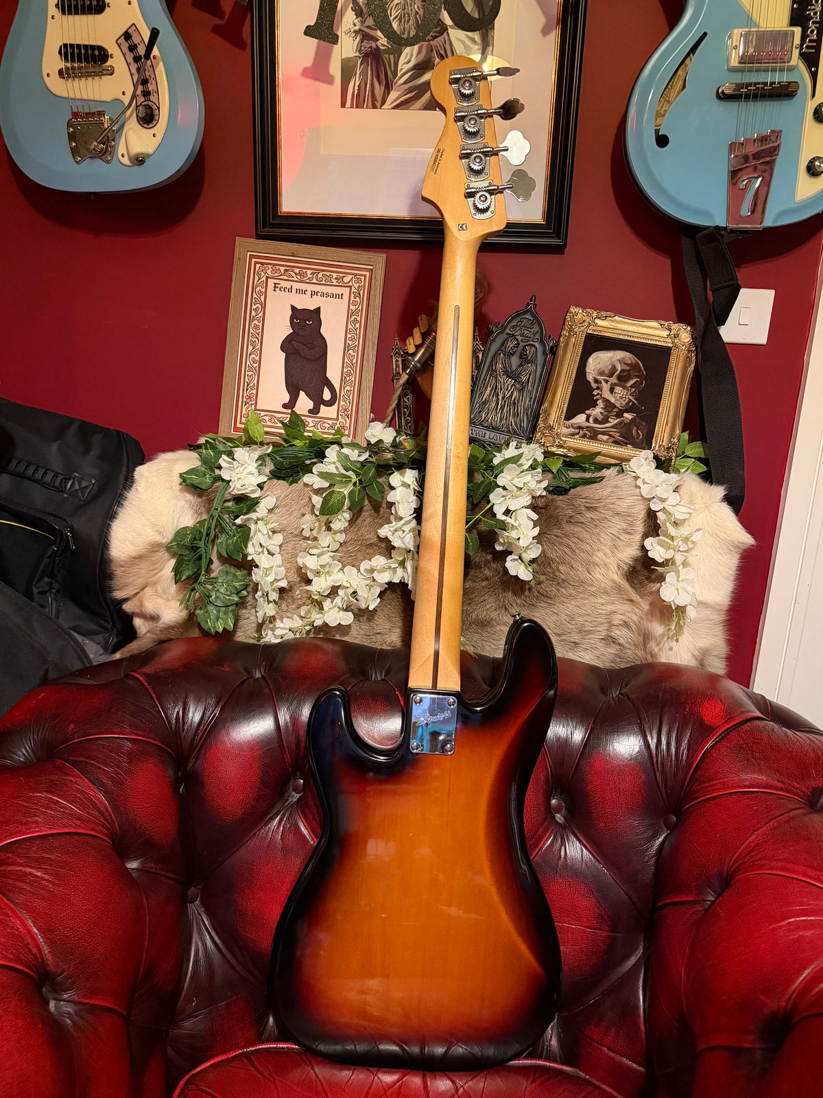 Bernadette! - Squier Affinity Precision Bass | Sunburst | Hard Case Included