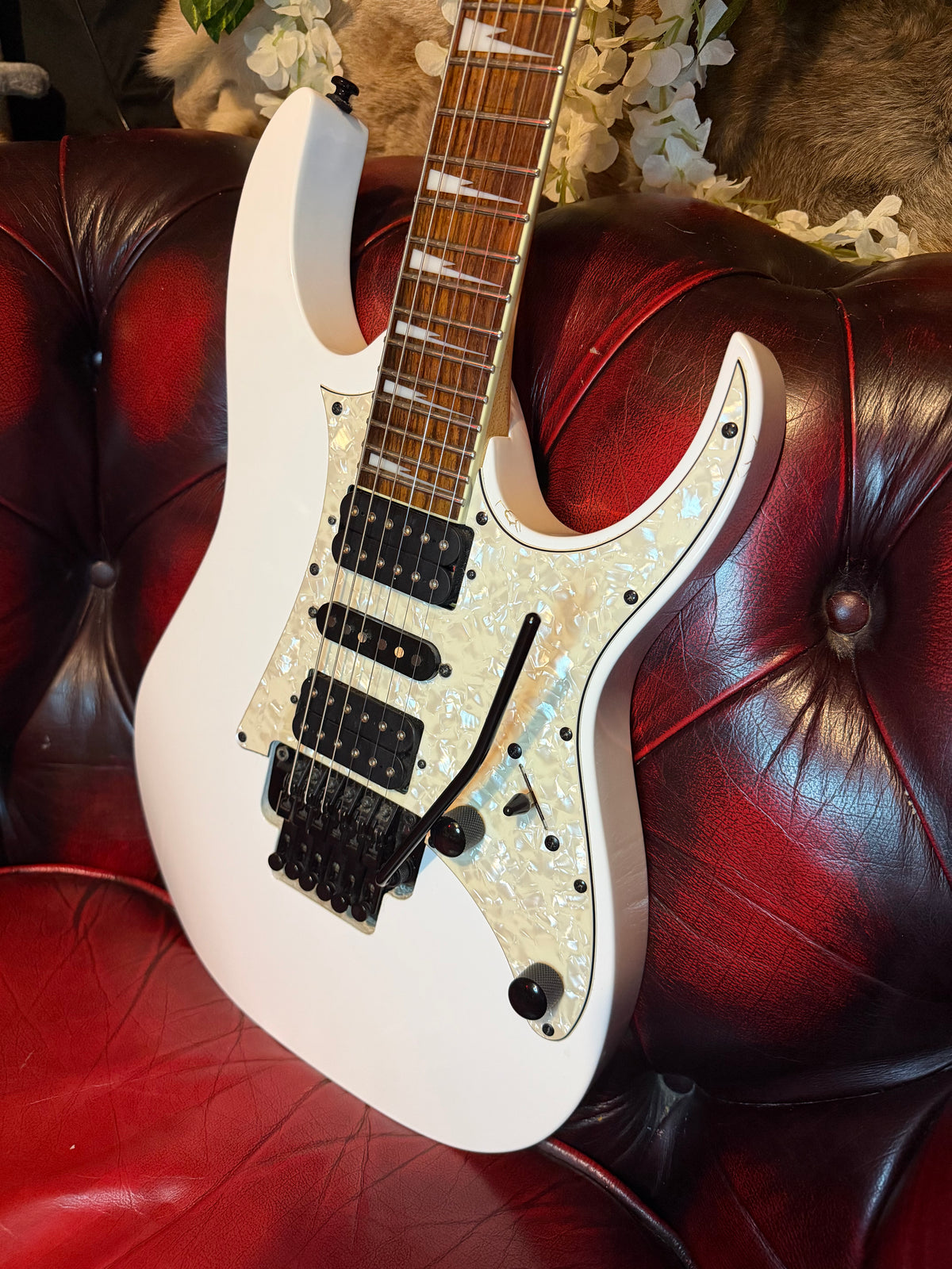 Saisei! - Ibanez RG350DXZ | 2015 | White | Kintsugi-Inspired Restoration
