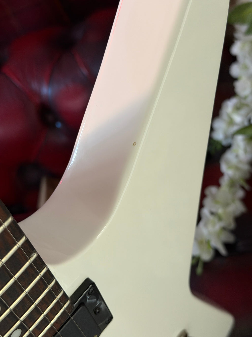 Skadi! - Epiphone “1984” Explorer EX • 2015 • Alpine White • EMG 81/85