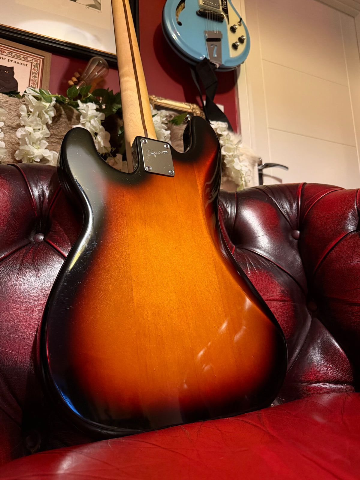 Bernadette! - Squier Affinity Precision Bass | Sunburst | Hard Case Included