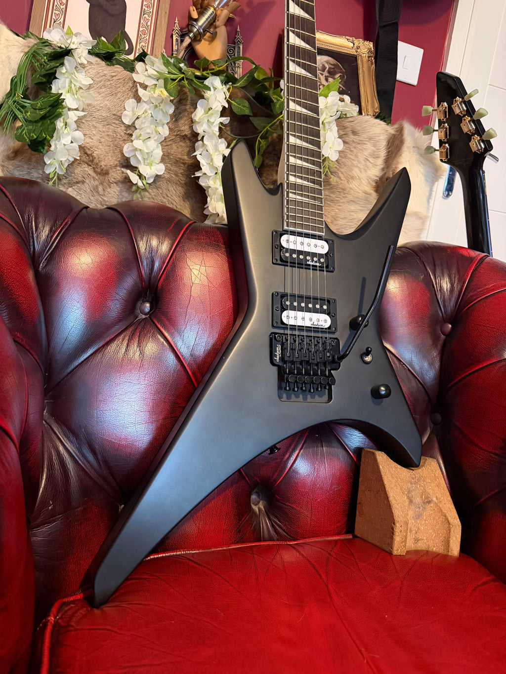 Bellatrix! - Jackson JS32 Warrior Satin Black 2019