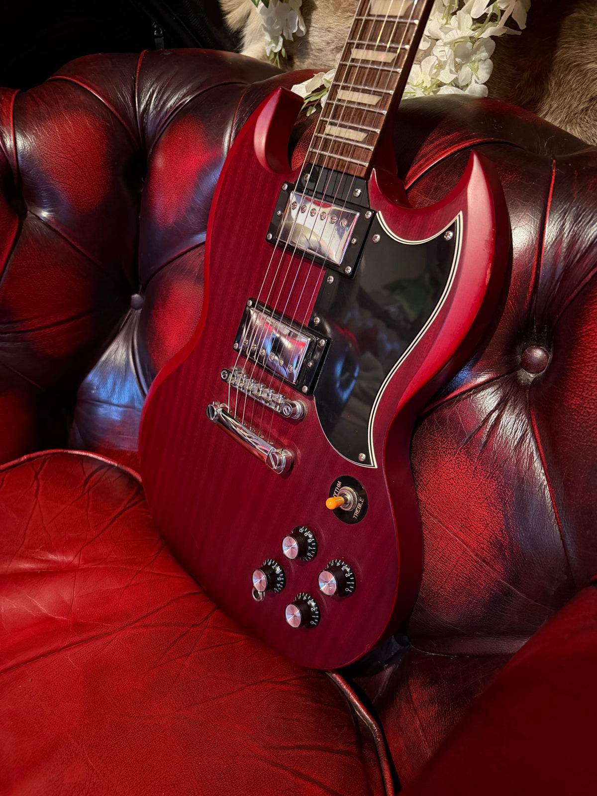 Lilith! - Epiphone Faded G-400 • 2008 • Worn Cherry