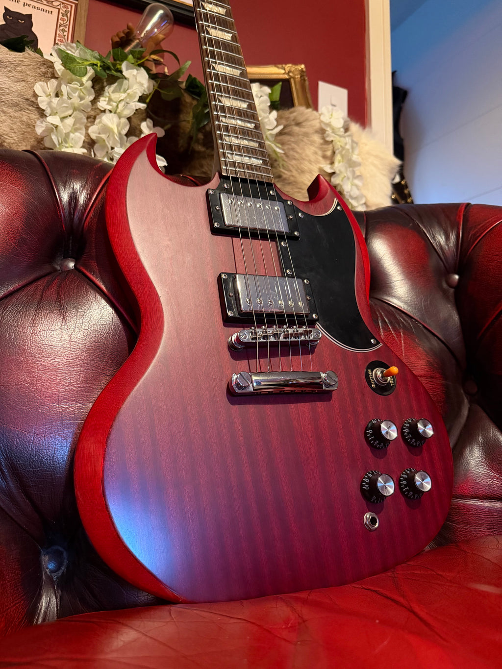 Lilith! - Epiphone Faded G-400 • 2008 • Worn Cherry