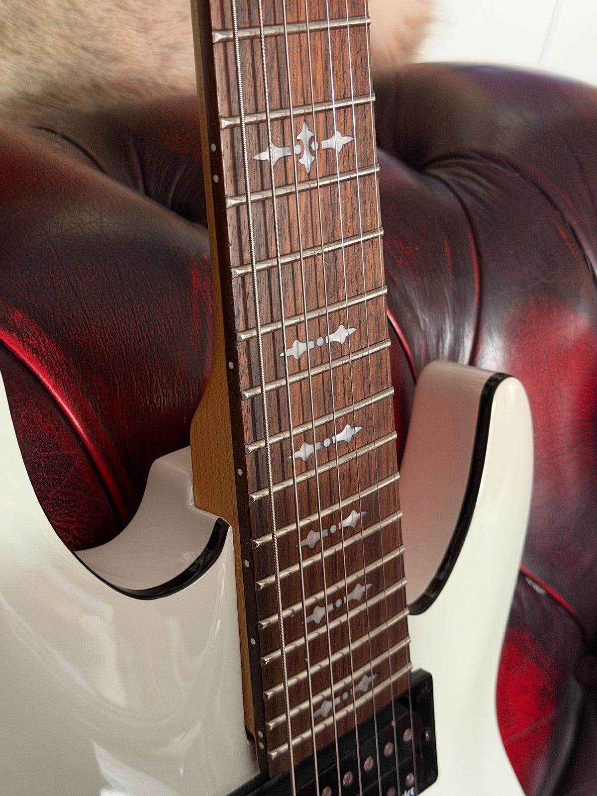 Spectre! - Schecter Omen-7