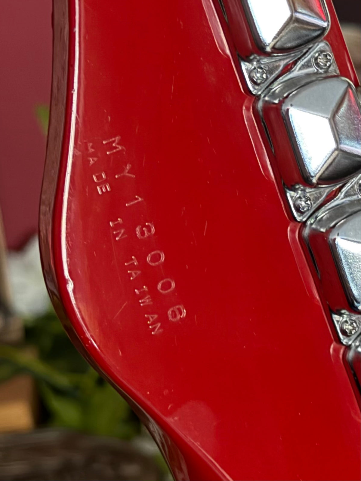 Vinnie! - Yamaha SE110, 1986 Early Production Made in Taiwan, Candy Apple Red