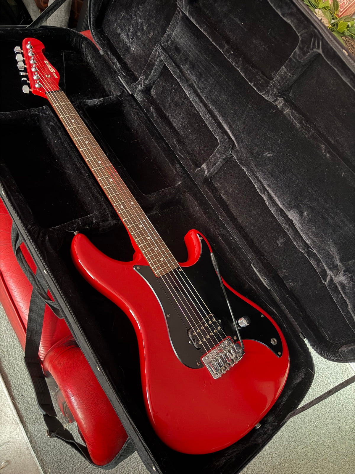Vinnie! - Yamaha SE110, 1986 Early Production Made in Taiwan, Candy Apple Red